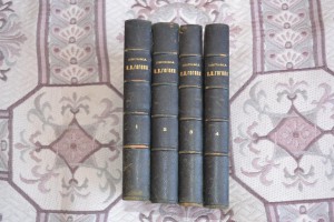 Несколько старинных книг