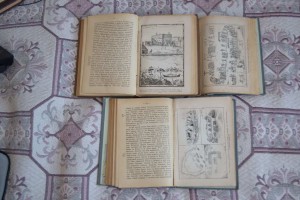 Несколько старинных книг
