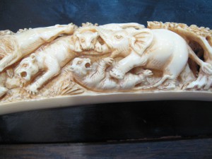Бивень , Слоновая кость , сцена охоты
