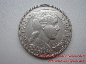 Монета 5 лат, серебро