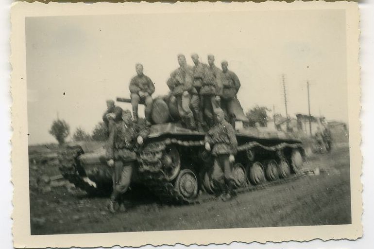 SS на Восточном фронте - 62 боевых фото.