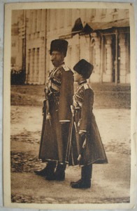 Император Николай II с сыном.