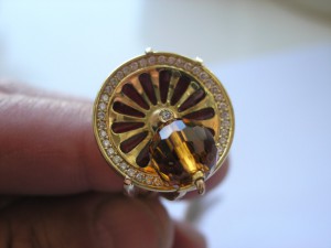 Кольцо с бриллиантами и цитрином