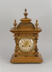 Антикварные часы. 1880 год. Орех. Германия. Видео
