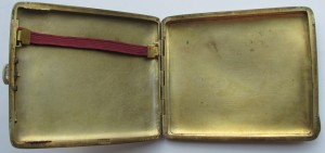 Портсигар серебро,эмаль! "Лошадь,собака..на охоту". КРАСОТА!