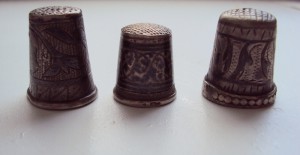 3 СЕРЕБРЯНЫХ НАПЕРСТКА КРАСИВЫХ