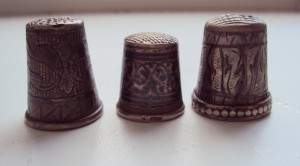 3 СЕРЕБРЯНЫХ НАПЕРСТКА КРАСИВЫХ