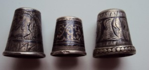 3 СЕРЕБРЯНЫХ НАПЕРСТКА КРАСИВЫХ