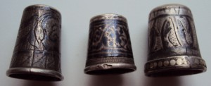 3 СЕРЕБРЯНЫХ НАПЕРСТКА КРАСИВЫХ
