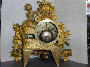 Часы каминные.