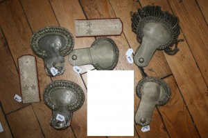 Различные эполеты и погоны