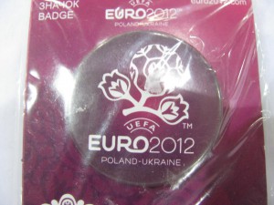 Значок "EURO-2012", фиолетовый, материал - пластик