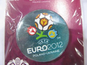 Значок "EURO-2012", зеленый, материал - пластик, на заколке