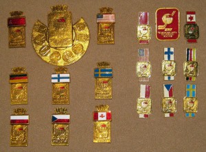 ЧМ хоккей 1986, ЧМ футбол 1984, мишки