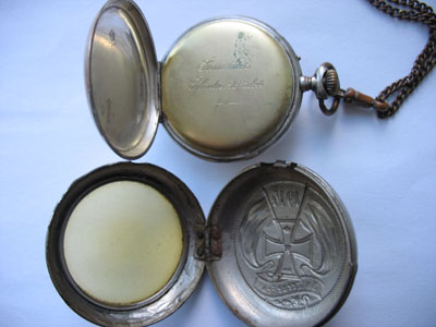 Часы Германия (800)в футляре. 1914г.