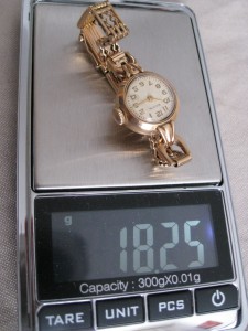 Ручные часы весы. Золотые часы Волга 583 вес. Золотые часы Волга 583. Часы золотые Волга 583 пробы 7241.