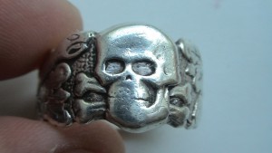 Кольцо с черепом СС. Серебро. 900проба.
