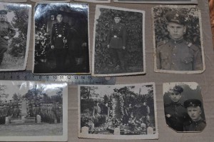 Пограничники МВД 51-52 гг. В форме с оружием и ЗНАКАМИ 21шт.