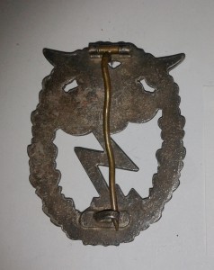 Коллекция знаков и медалей