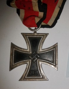 Коллекция знаков и медалей