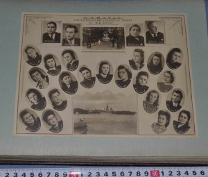 Выпускной фотоальбом 1949 года 58 выпуск врачей  1-й  ЛМИ