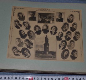 Выпускной фотоальбом 1949 года 58 выпуск врачей  1-й  ЛМИ