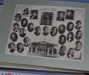 Выпускной фотоальбом 1949 года 58 выпуск врачей  1-й  ЛМИ