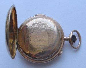 Часы 56*. VOLTA. На ходу, музыка, большие. Родная коробка!