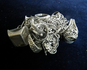 100 гр. лома ювелирного серебра.(3)