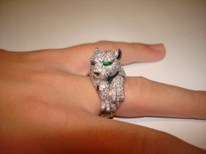 Эксклюзивное кольцо с бриллиантами