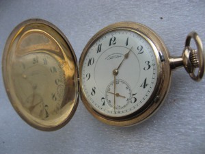 Часы марки A. Lange & Söhne Золото