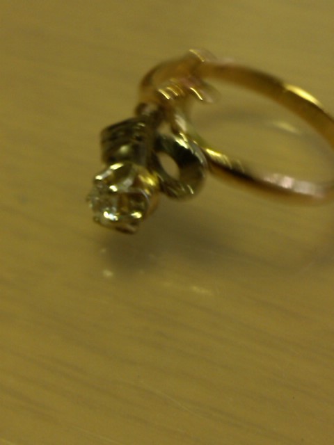 Re: Кольцо с бриллиантом 585пр.