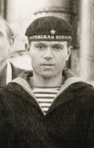 Моряки. Надписи на бескозырках.
