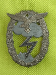 Знак Люфтваффе за наземные бои. "Arno Wallpach."