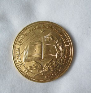 Латвийская ССР - большая позолоченая "золотая"