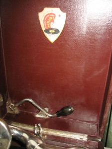 Патефон Молот