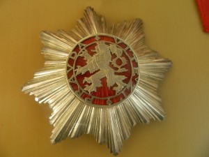 звезда и крест белого льва  с мечами