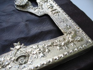 Оклад 84 Николай Чудотворец.Чеканка.Позолота