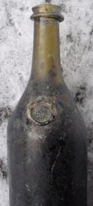 Старинная Бутылка  с  клеймом печатью  ФГ 1818г