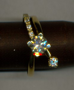 КРАСИВОЕ женское кольцо с 7 Бриллиантами! Больше карата!