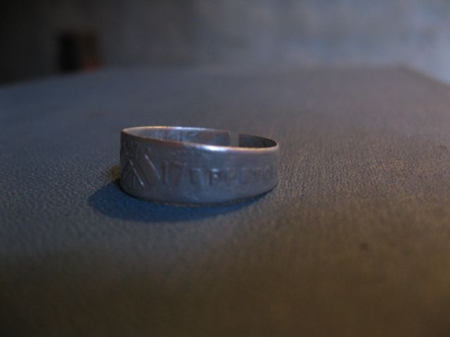 Колечко ,, СВОБОДА- ,19 ,,27 /2,, 17,- БРАТСВО,,