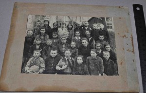 Пионеры со знамменами, барабанами, горнами и т.д.