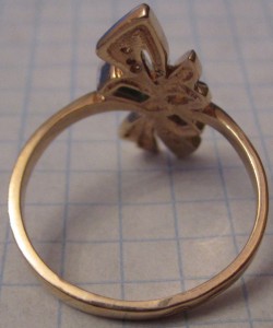 Кольцо 585 пробы, изумруды, фианиты. Золото русское.