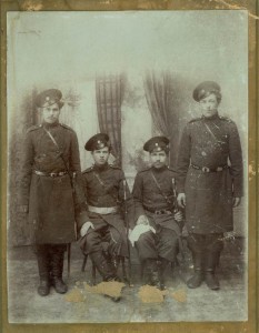 2 больших фото.