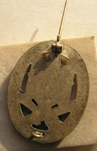 Штурмовик, не клейменный - хороший...