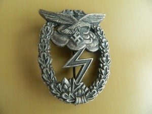 3 рейх 10 знаков и 1 крест