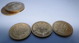 3 пятерки 2 десятки