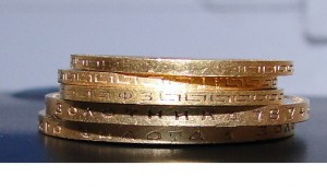 3 пятерки 2 десятки
