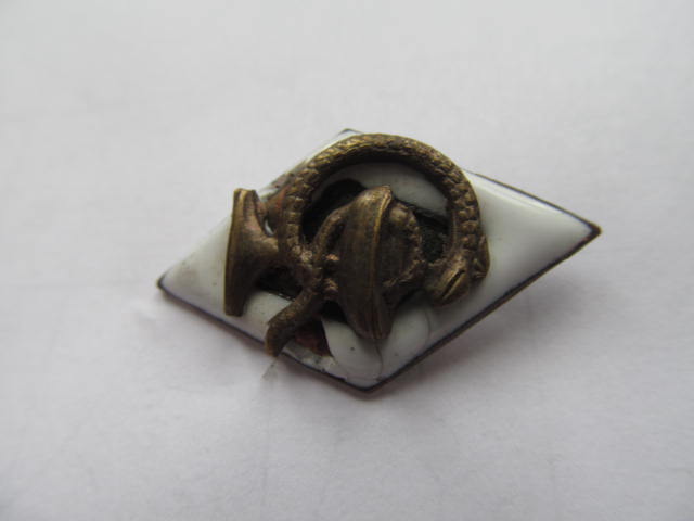 довоенный знак об окончании медицинского техникума