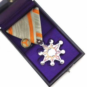 Священное сокровище 8-й степени